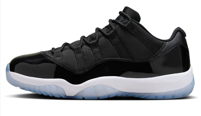Air Jordan 11 Low 'Space Jam' – Black & White