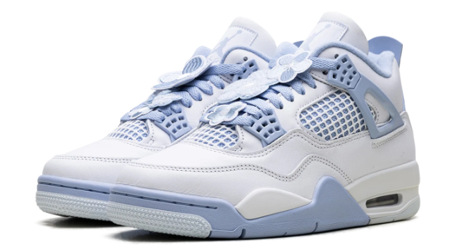 Air Jordan 4 WMNS 'Aluminum' – White & Light Blue